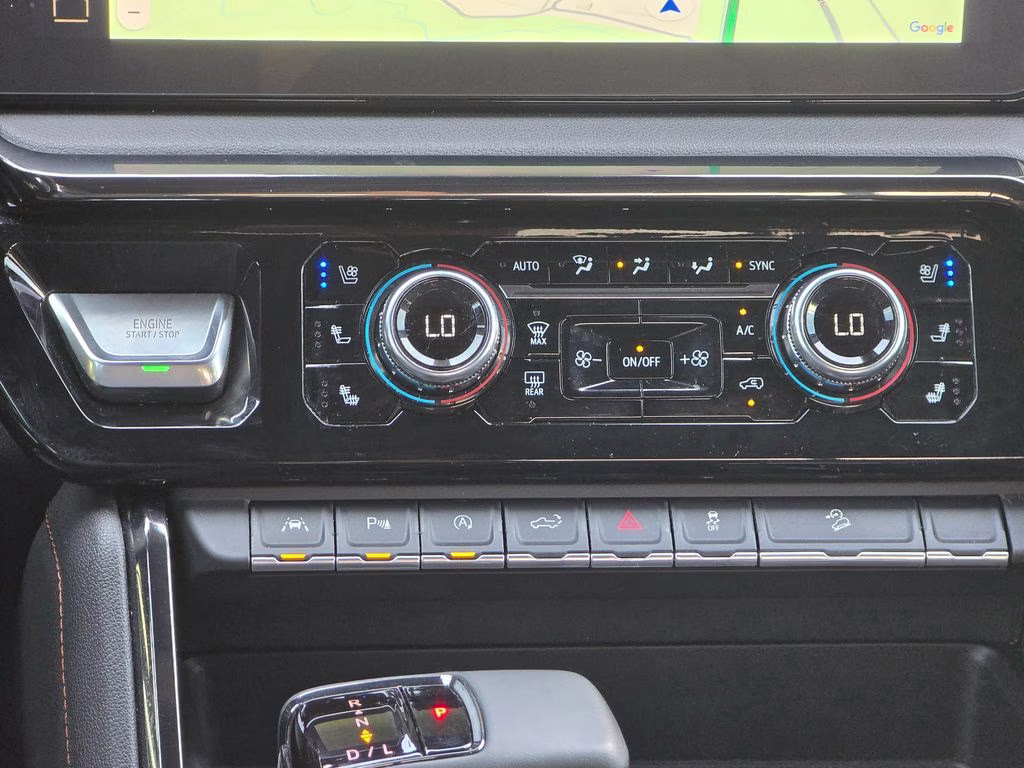 2023 Summit White GMC Sierra 1500 AT4 4X4 Truck