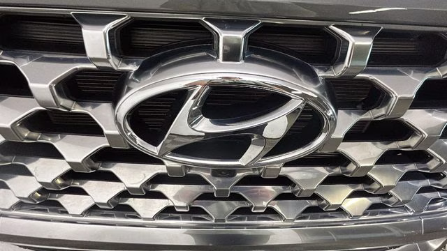 2023 Gray Hyundai Santa Fe SEL FWD SUV