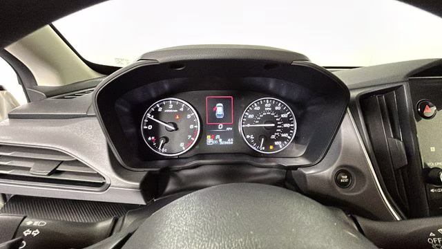 2024 Crystal White Pearl Subaru Crosstrek Premium AWD SUV