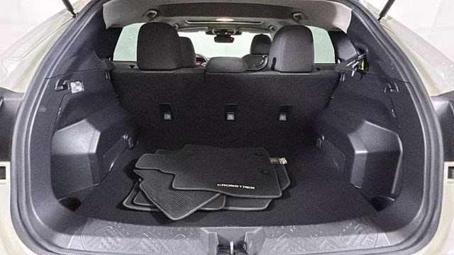 2024 Crystal White Pearl Subaru Crosstrek Premium AWD SUV