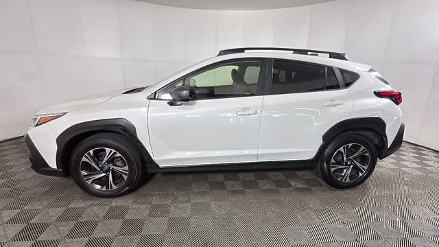 2024 Crystal White Pearl Subaru Crosstrek Premium AWD SUV