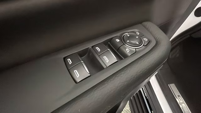 2025 Summit White GMC Yukon Denali 4X4 SUV