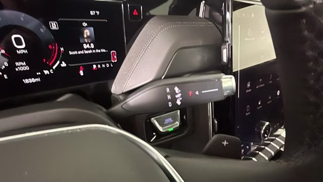 2025 Summit White GMC Yukon Denali 4X4 SUV