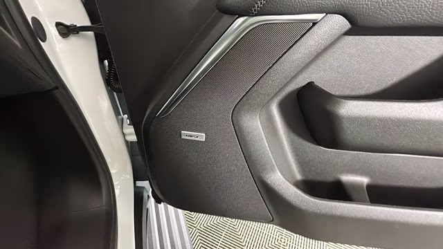 2025 Summit White GMC Yukon Denali 4X4 SUV