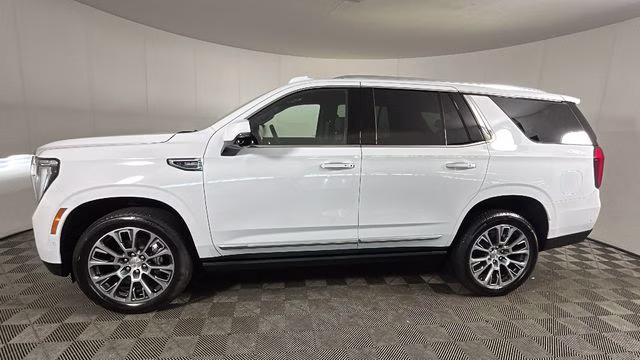 2025 Summit White GMC Yukon Denali 4X4 SUV