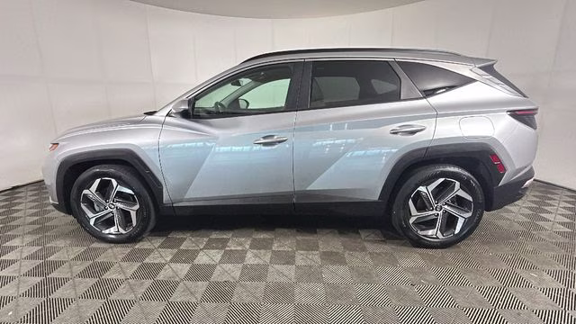 2024 Shimmering Silver Hyundai Tucson SEL FWD SUV