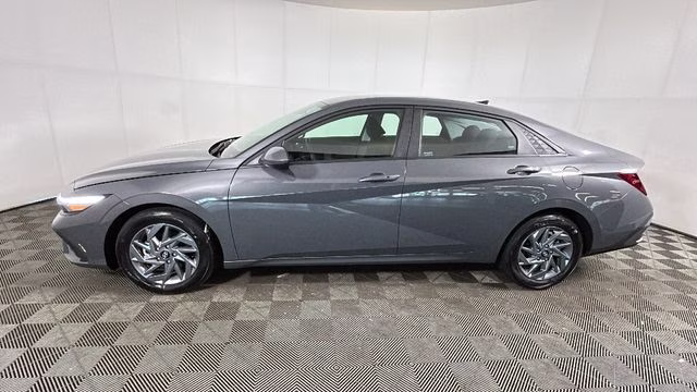 2024 Ecotronic Gray Hyundai Elantra SEL FWD Sedan