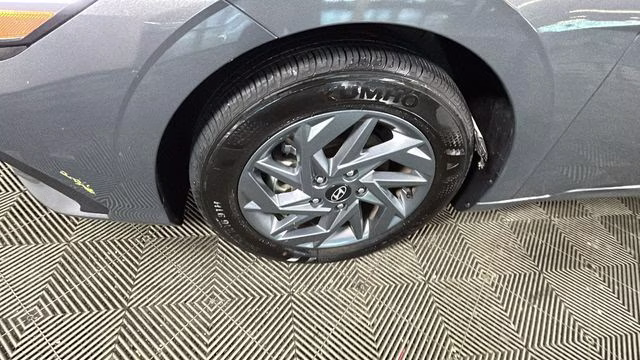 2024 Ecotronic Gray Hyundai Elantra SEL FWD Sedan