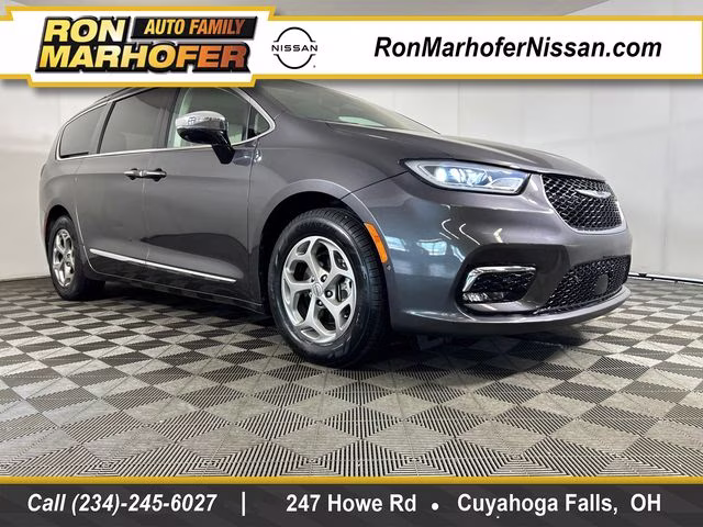 2023 Granite Crystal Metallic Clearcoat Chrysler Pacifica Limited FWD Van