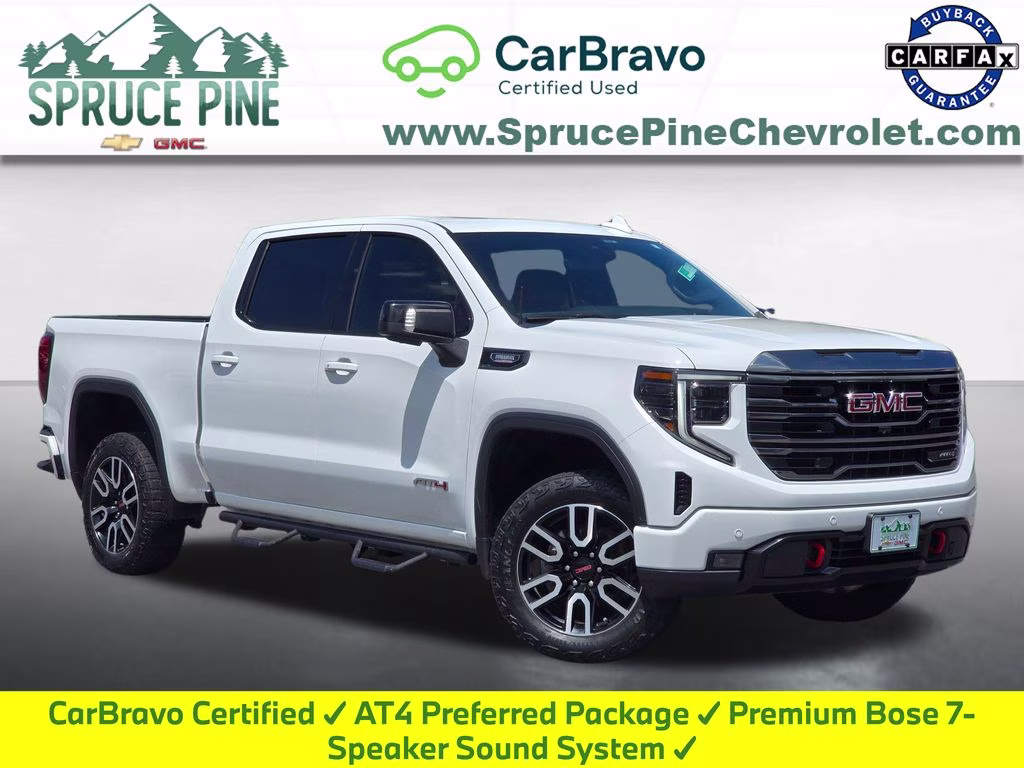 2023 Summit White GMC Sierra 1500 AT4 4X4 Truck