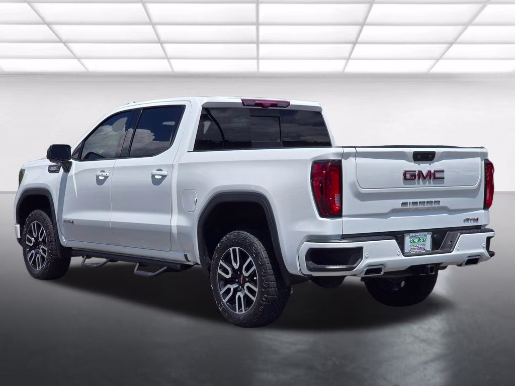 2023 Summit White GMC Sierra 1500 AT4 4X4 Truck