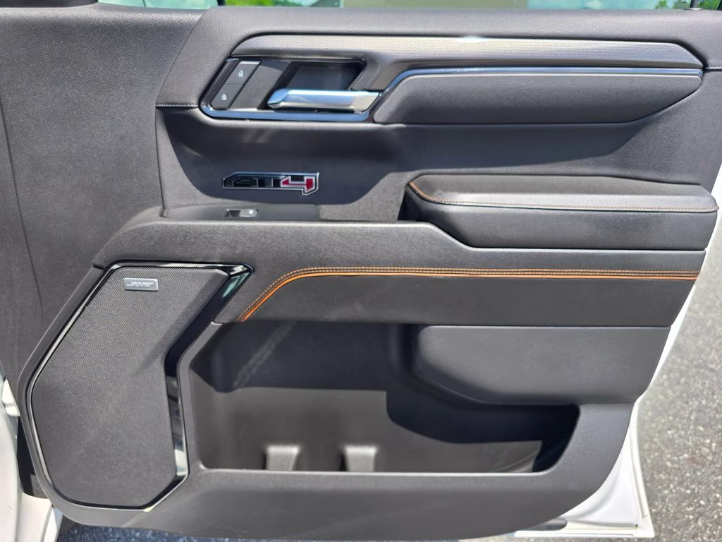 2023 Summit White GMC Sierra 1500 AT4 4X4 Truck