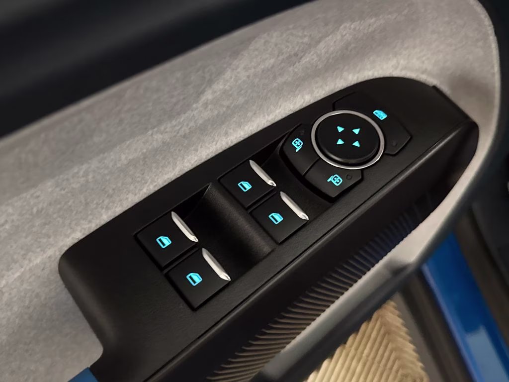2026 Velocity Blue Ford Maverick XLT FWD Truck