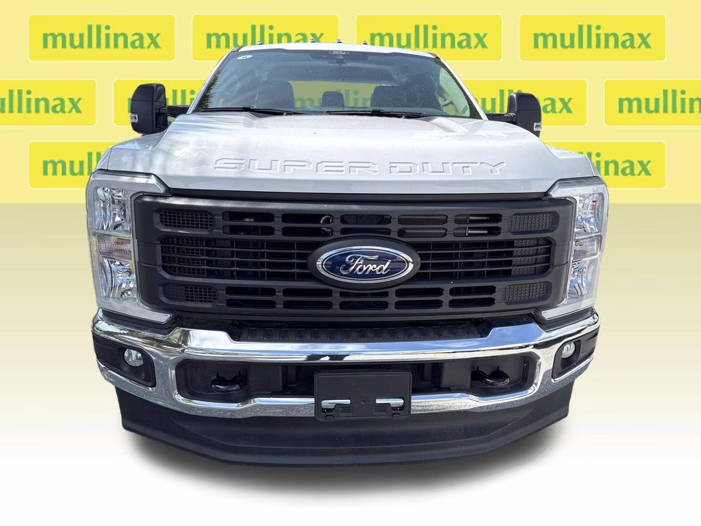 2026 Oxford White Ford Super Duty F-250 SRW XL 4X4 Truck