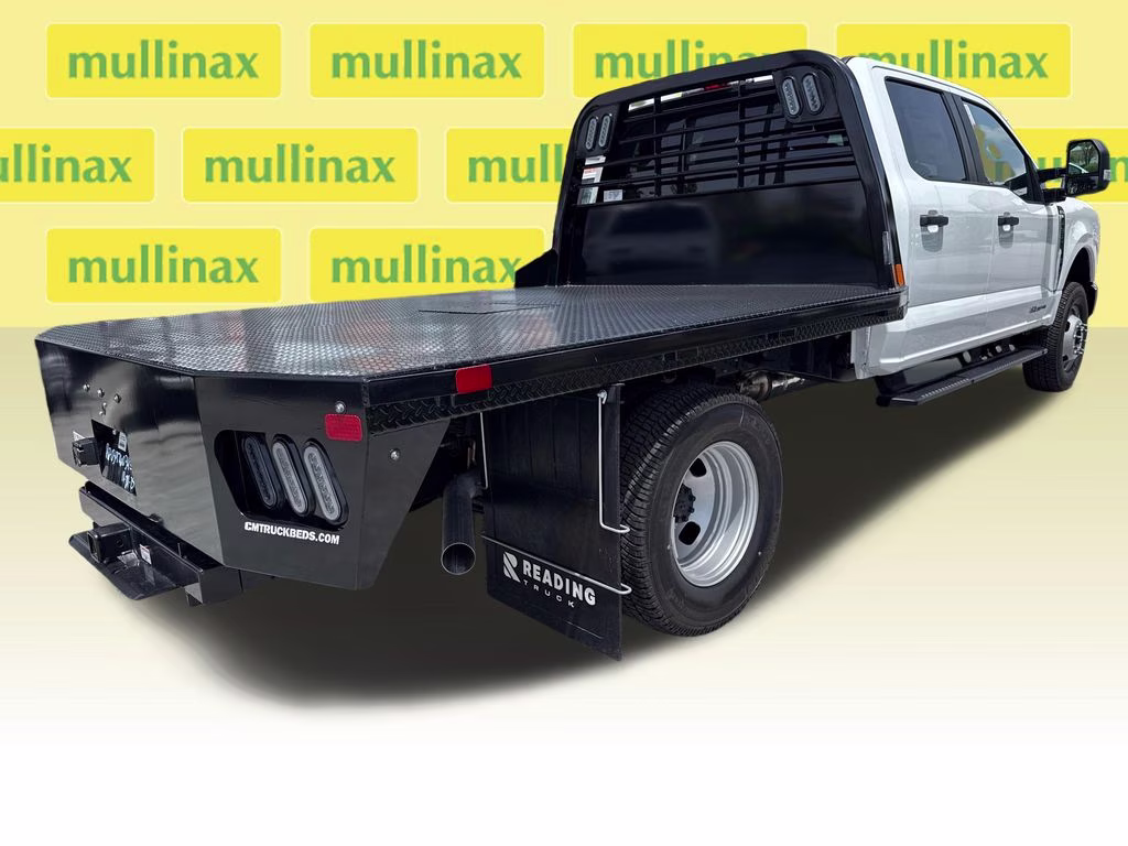 2026 Oxford White Ford Super Duty F-350 DRW XL 4X4 Chassis