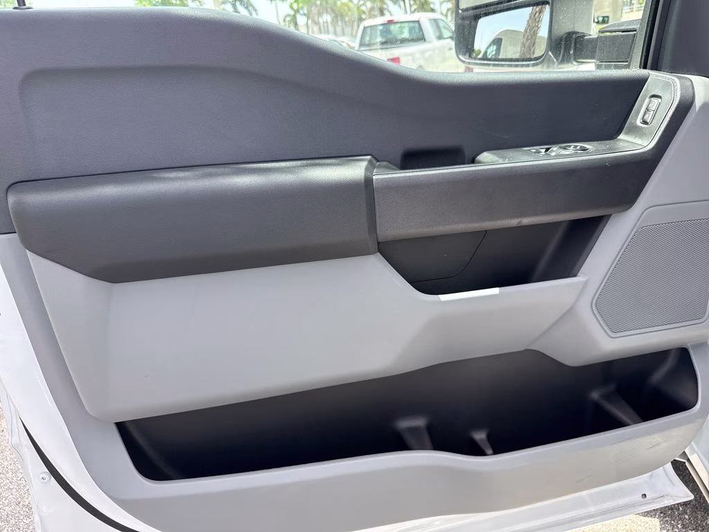 2026 Oxford White Ford Super Duty F-250 SRW XL RWD Truck