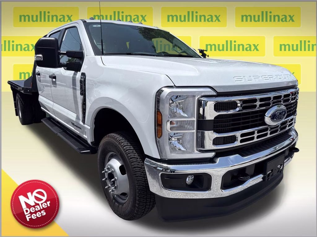 2026 Oxford White Ford Super Duty F-350 DRW XL 4X4 Chassis