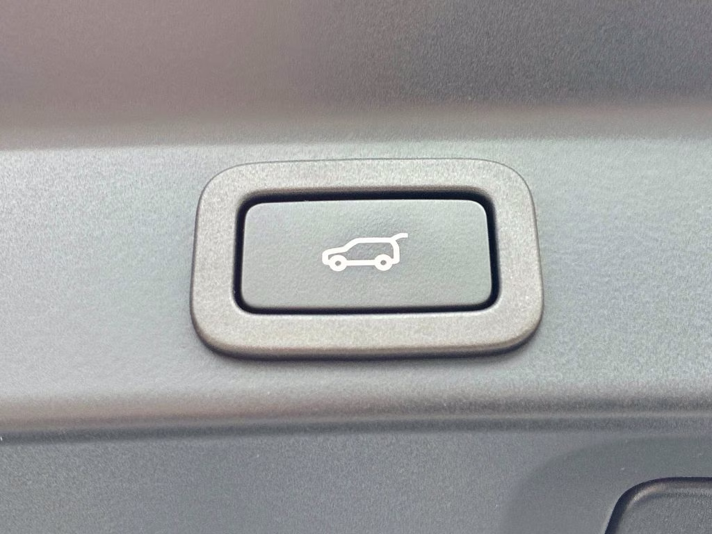 2021 White Jaguar F-PACE P250 S AWD SUV