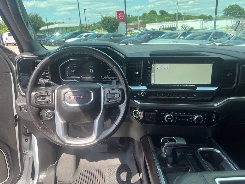 2022 White Frost Tricoat GMC Sierra 1500 SLT 4X4 Truck