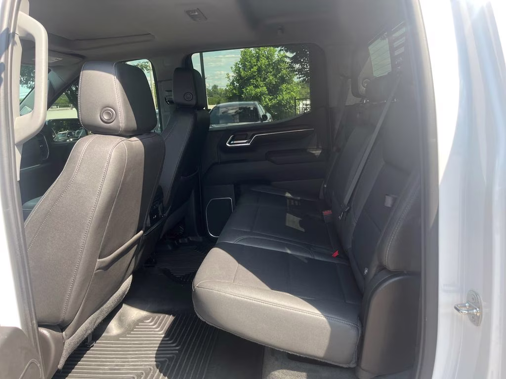 2022 White Frost Tricoat GMC Sierra 1500 SLT 4X4 Truck