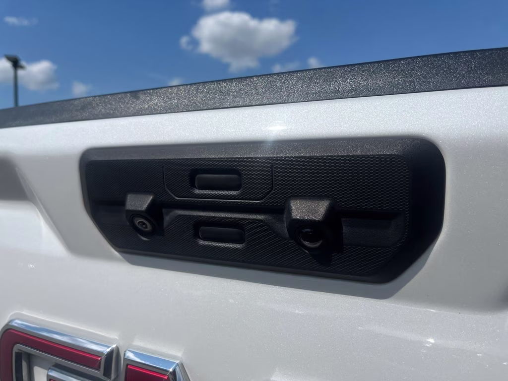 2022 White Frost Tricoat GMC Sierra 1500 SLT 4X4 Truck