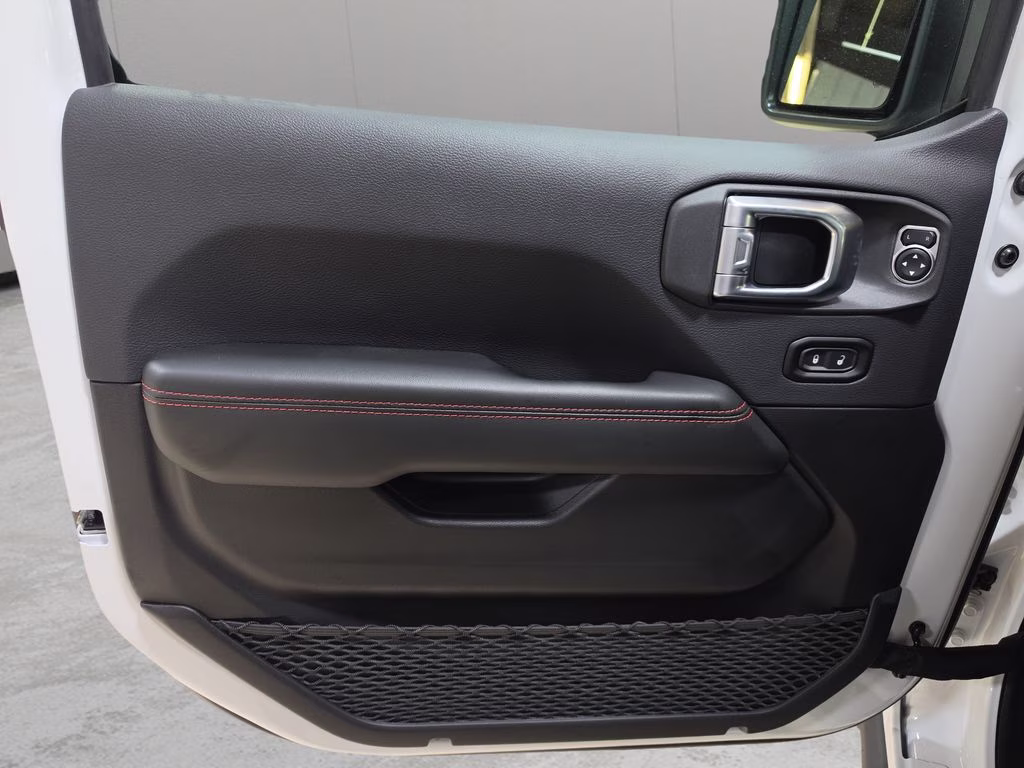 2026 Bright White Clearcoat Jeep Wrangler Rubicon 4X4 SUV