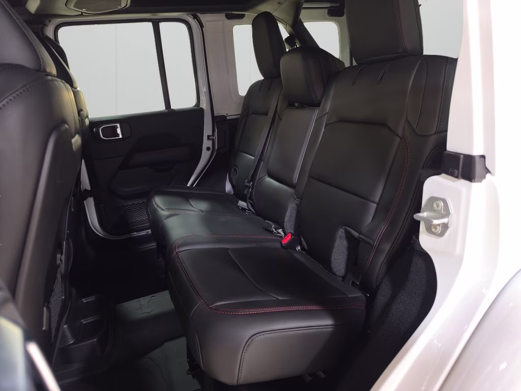 2026 Bright White Clearcoat Jeep Wrangler Rubicon 4X4 SUV