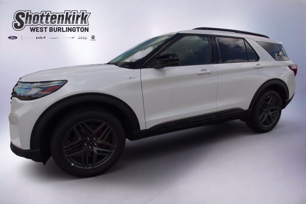 2026 White Metallic Ford Explorer ST-Line 4X4 SUV