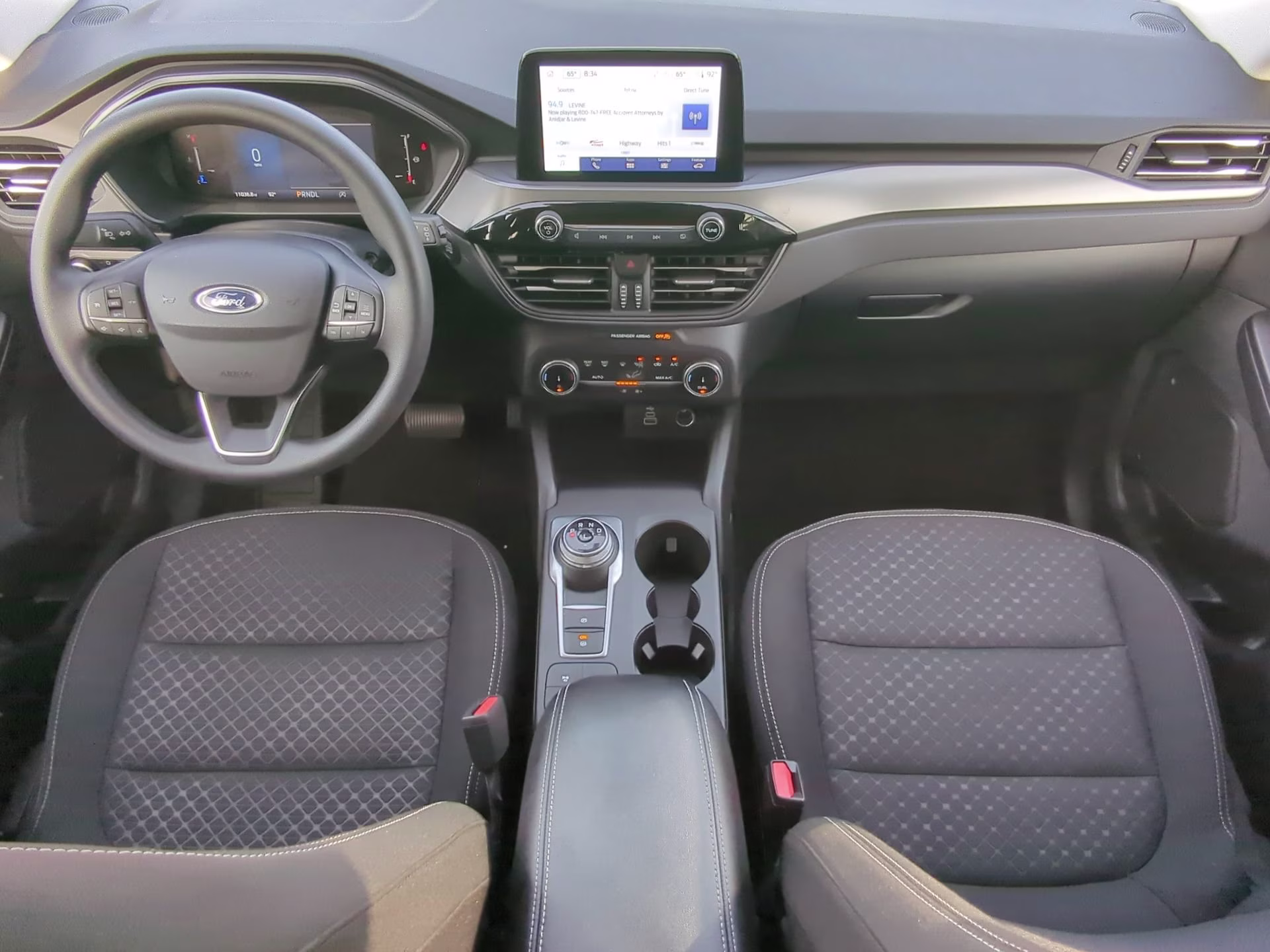 2025 Oxford White Ford Escape Active FWD SUV