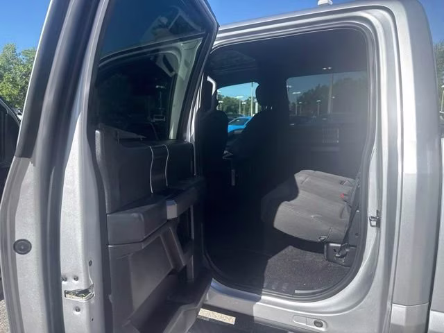 2019 Ingot Silver Metallic Ford F-150 XLT Crew Cab Pickup RWD Truck