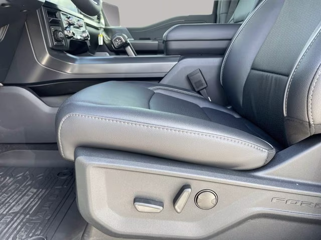 2026 Agate Black Metallic Ford F-150 Lariat 4X4 Truck