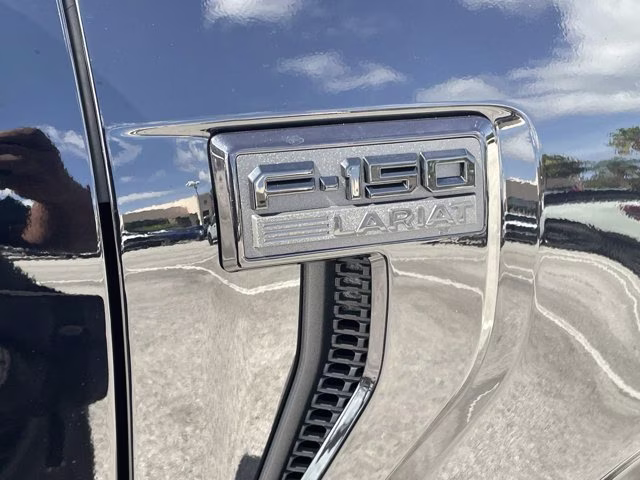 2026 Agate Black Metallic Ford F-150 Lariat 4X4 Truck
