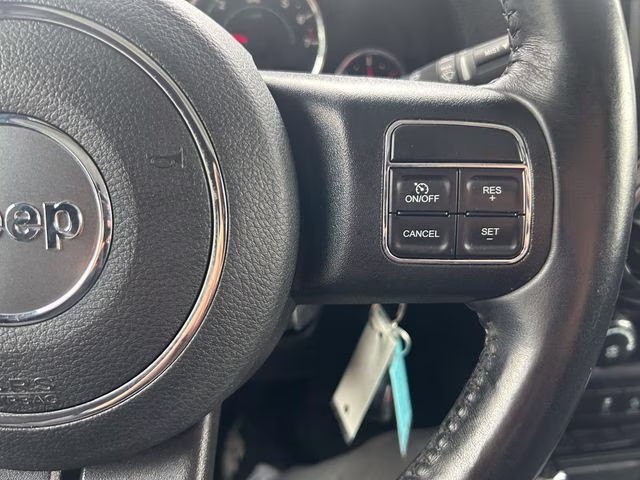 2018 Bright White Clearcoat Jeep Wrangler JK Willys Wheeler 4X4 SUV