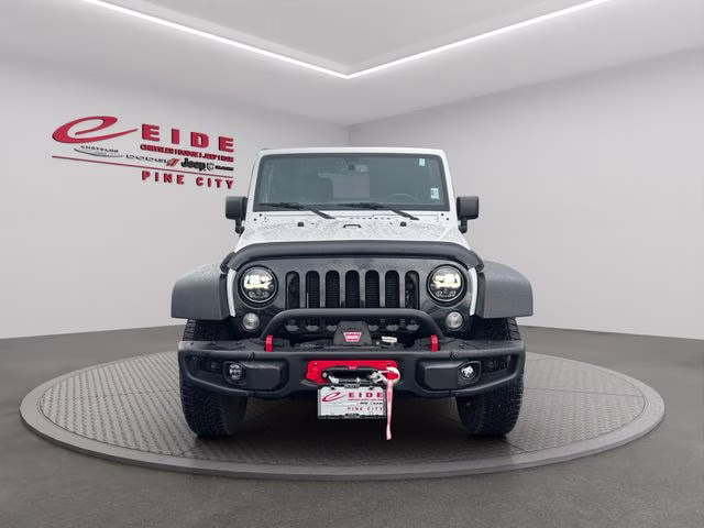 2018 Bright White Clearcoat Jeep Wrangler JK Willys Wheeler 4X4 SUV