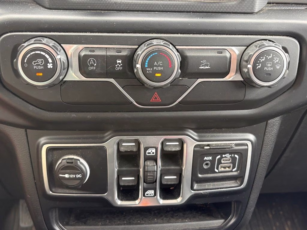 2020 Black Clearcoat Jeep Gladiator Sport 4X4 Truck