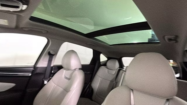 2023 Phantom Black Hyundai Tucson Limited FWD SUV