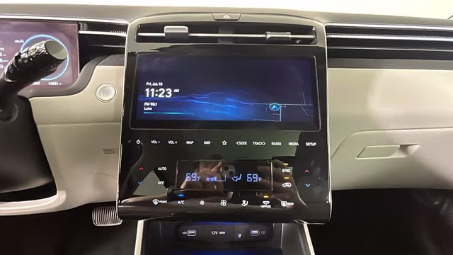 2023 Phantom Black Hyundai Tucson Limited FWD SUV
