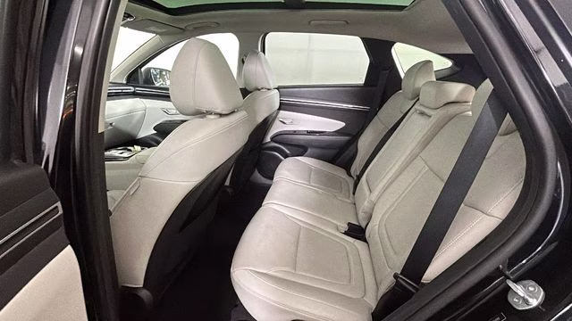 2023 Phantom Black Hyundai Tucson Limited FWD SUV