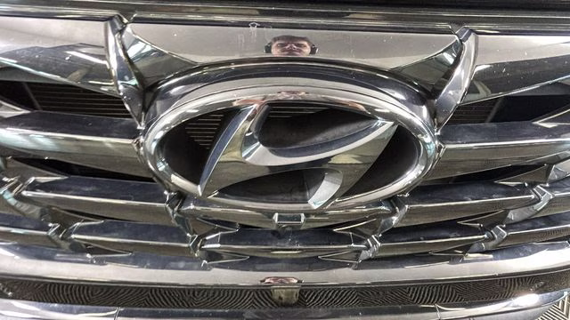 2023 Phantom Black Hyundai Tucson Limited FWD SUV