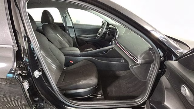 2024 Abyss Black Hyundai Elantra SEL FWD Sedan
