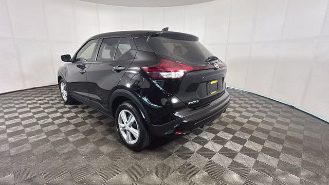 2025 Super Black Nissan Kicks Play S FWD SUV