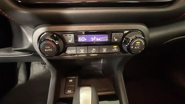 2024 Super Black Nissan Kicks SR FWD SUV