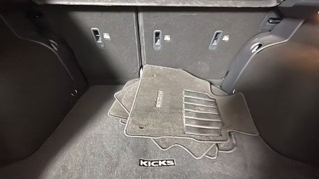 2024 Super Black Nissan Kicks SR FWD SUV