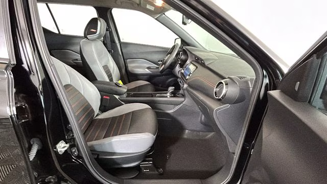 2024 Super Black Nissan Kicks SR FWD SUV