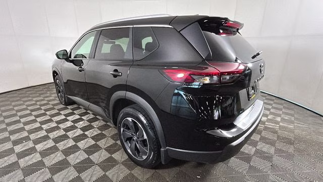 2024 Super Black Nissan Rogue SV AWD SUV