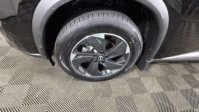 2024 Super Black Nissan Rogue SV AWD SUV