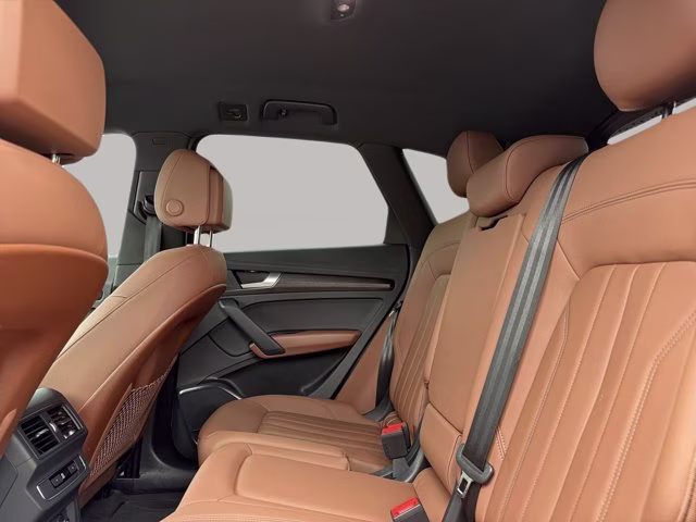 2024 Arkona White Audi Q5 40 Premium AWD SUV