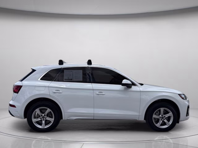 2024 Arkona White Audi Q5 40 Premium AWD SUV