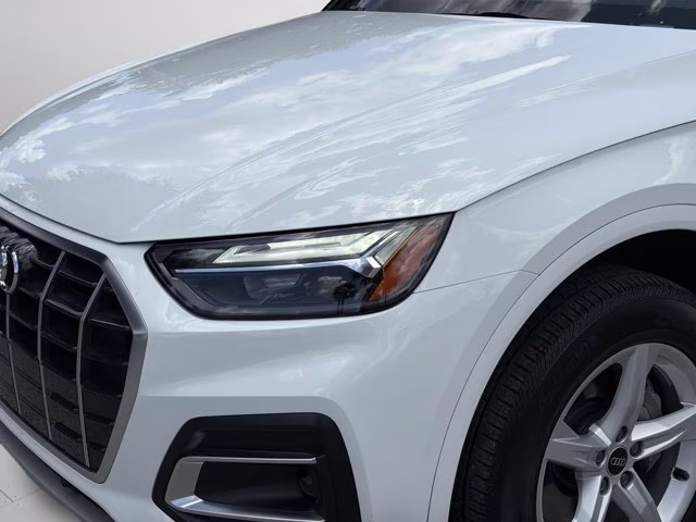 2024 Arkona White Audi Q5 40 Premium AWD SUV