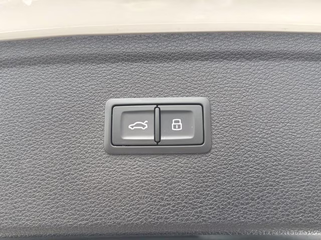 2024 Arkona White Audi Q5 40 Premium AWD SUV